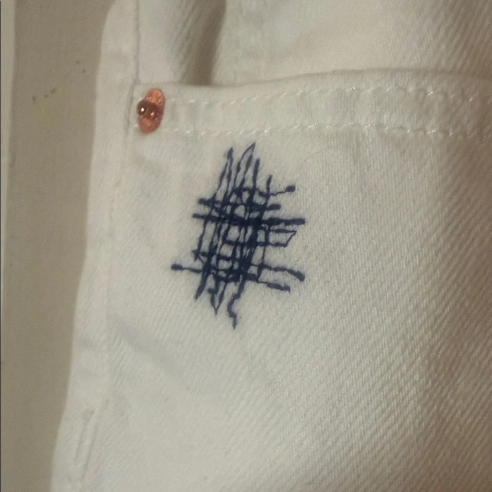Universal Thread Women's Boyfriend Jeans in White with Embroidered Details - Picture 5 of 9